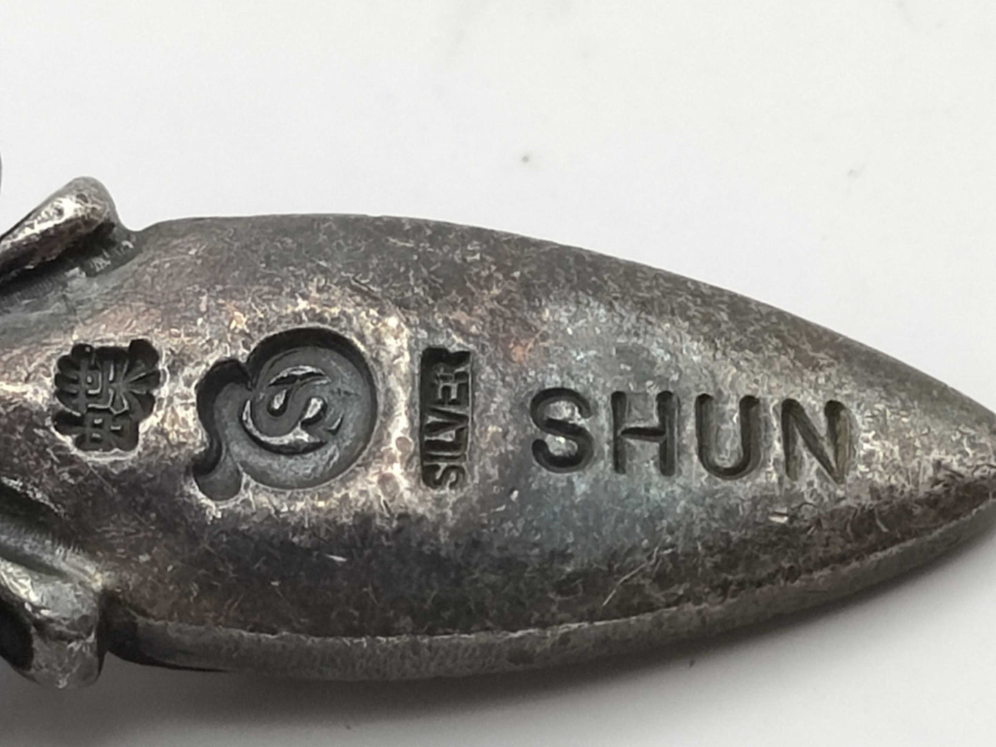 Silver necklace pendant top