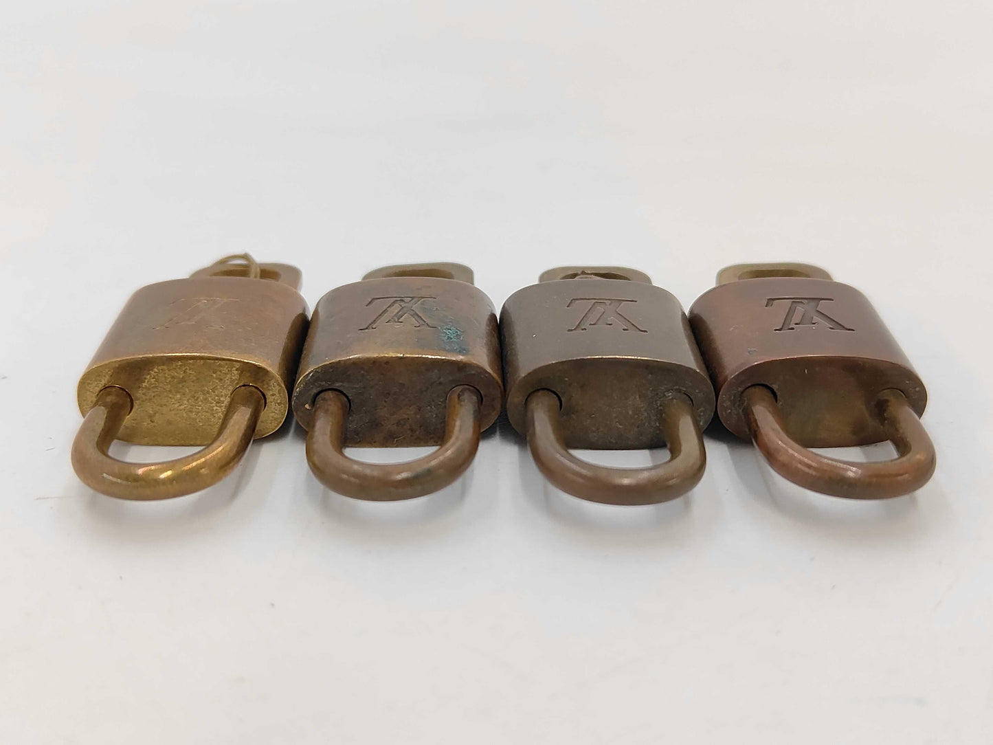 LOUIS VUITTON Cadena Key 8-Piece Set Other Accessories