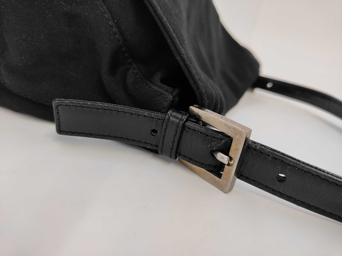 FENDI One-Shoulder Shoulder Bag Bag