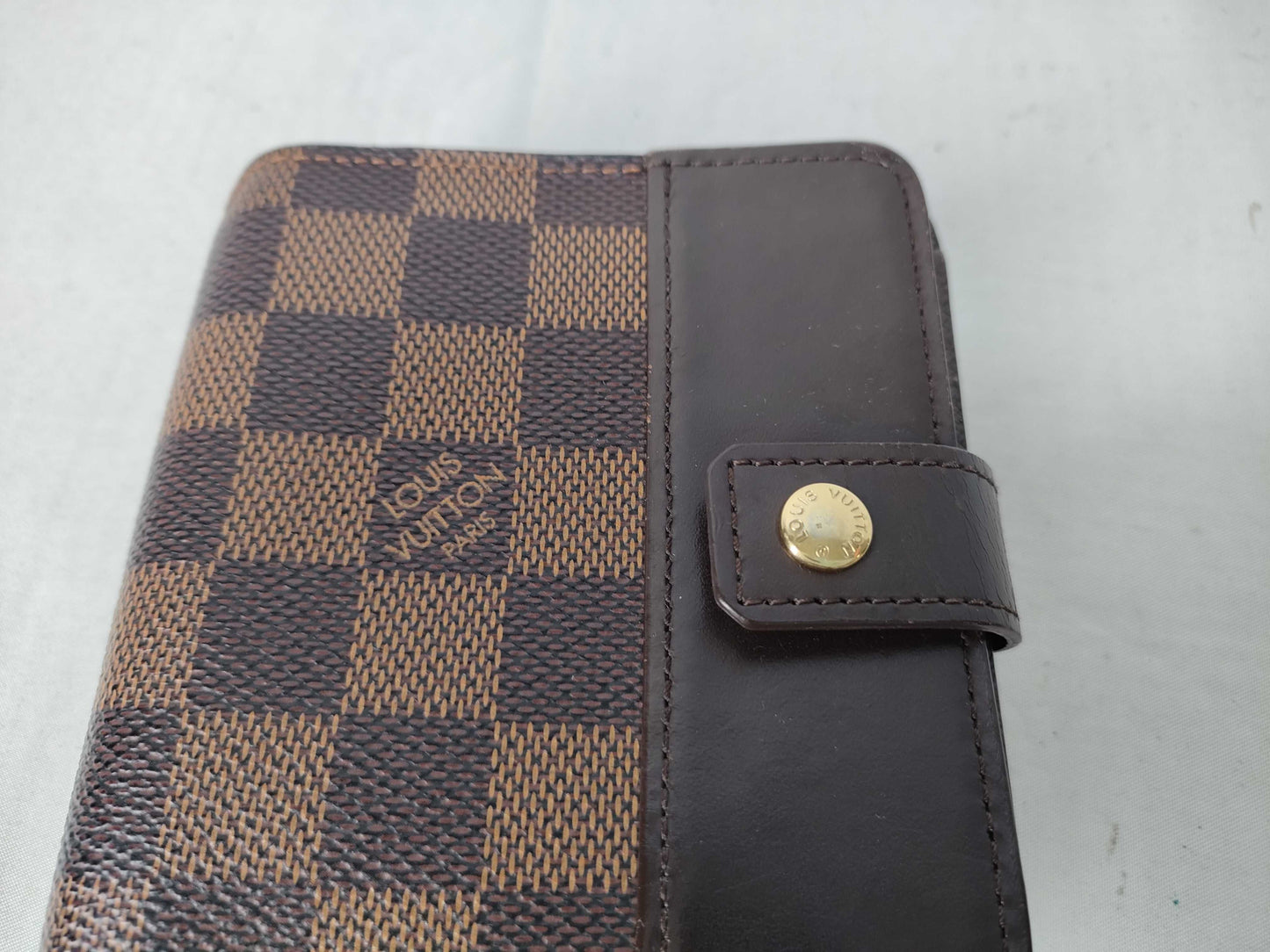 LOUIS VUITTON Damier Compact Zip Wallet