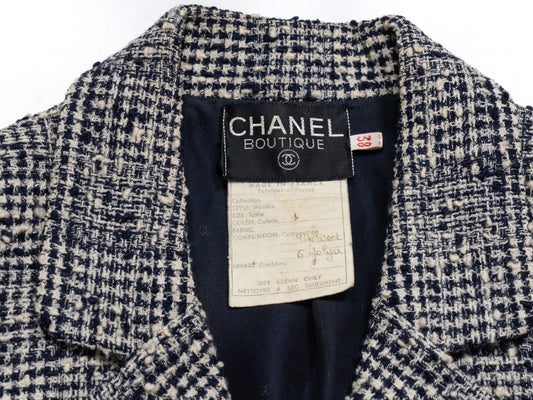 CHANEL 1988 Spring/Summer Runway Mademoiselle Button Tweed Coat