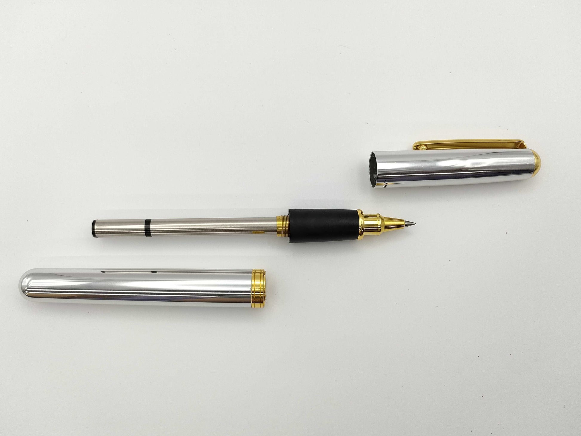 Kyocera Ceramic Ballpoint Pen with Natural Wood Case