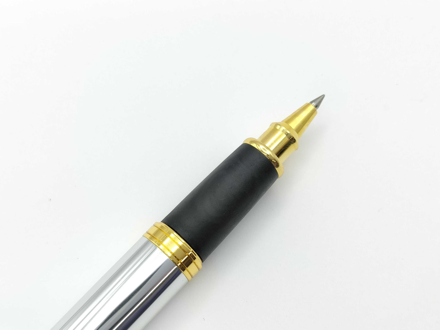 Kyocera Ceramic Ballpoint Pen with Natural Wood Case