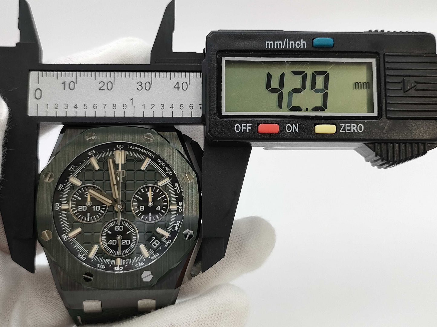 AUDEMARS PIGUET 26420CE.OO.A063VE.01 UK4943J Green Men's Watch