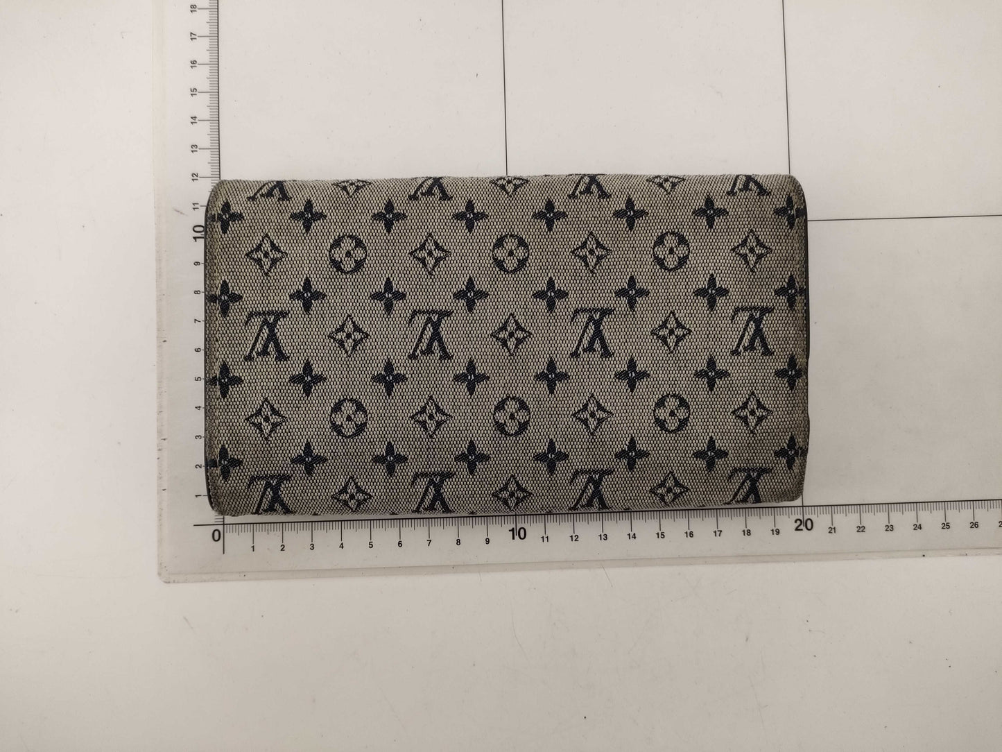 LOUIS VUITTON Monogram Mini M92243 Porte Tresor International Wallet