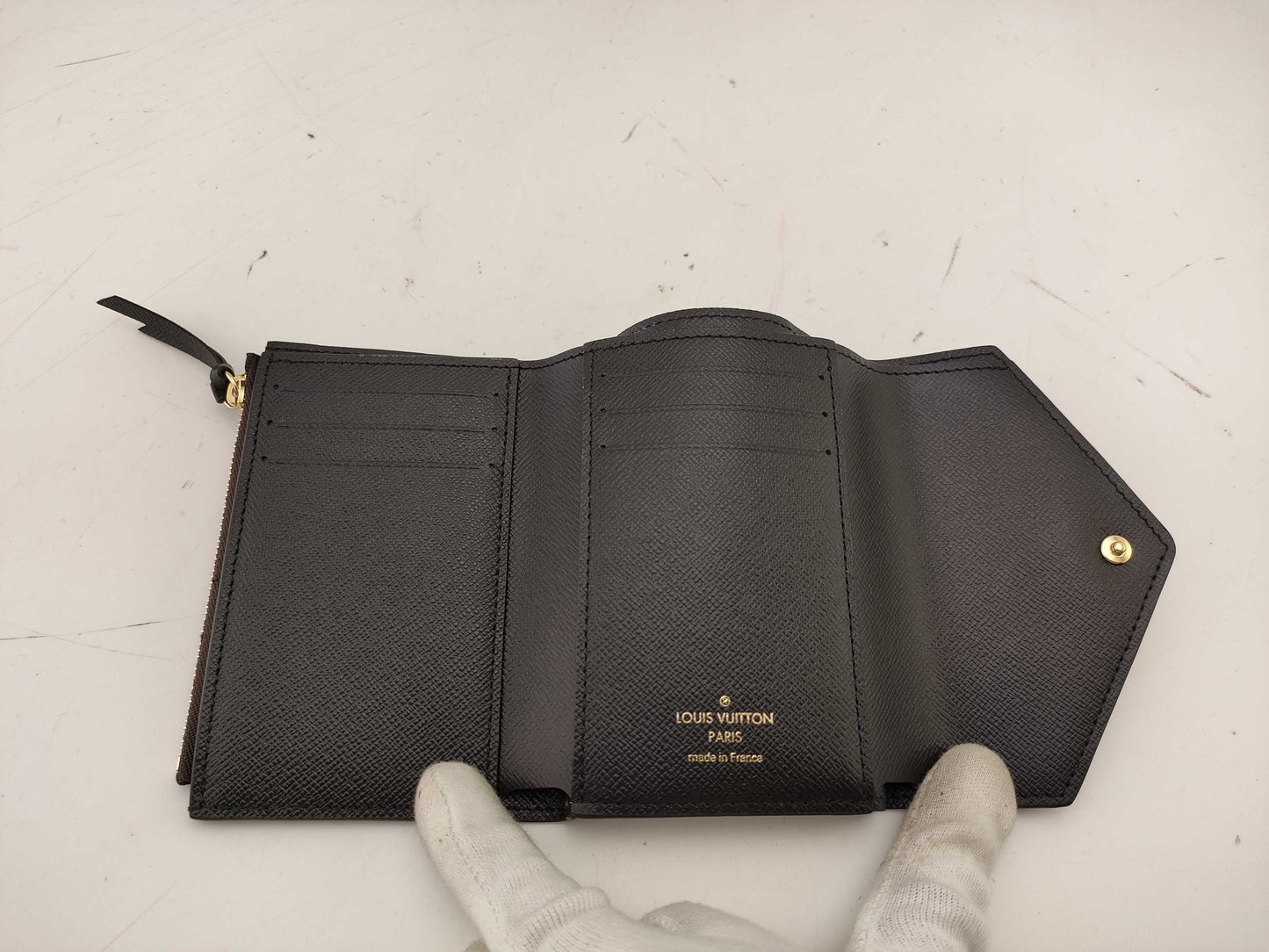 LOUIS VUITTON Monogram Reverse Victorine M81577 Wallet