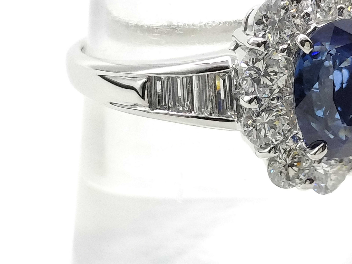 S2.461ct D1.32ct PT900 6.7g Ring