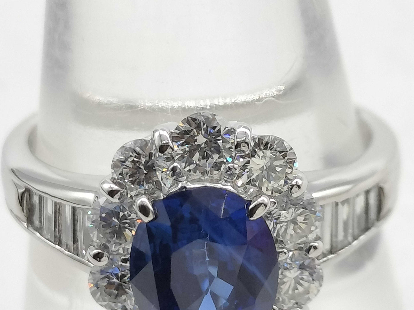 S2.461ct D1.32ct PT900 6.7g Ring