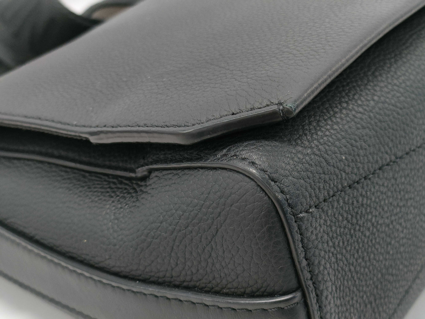 LOUIS VUITTON Aerogram Takeoff Messenger Shoulder Bag