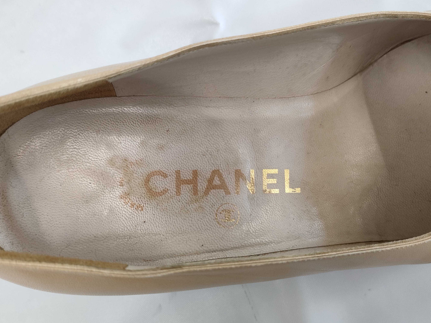 CHANEL size 36.5 pumps