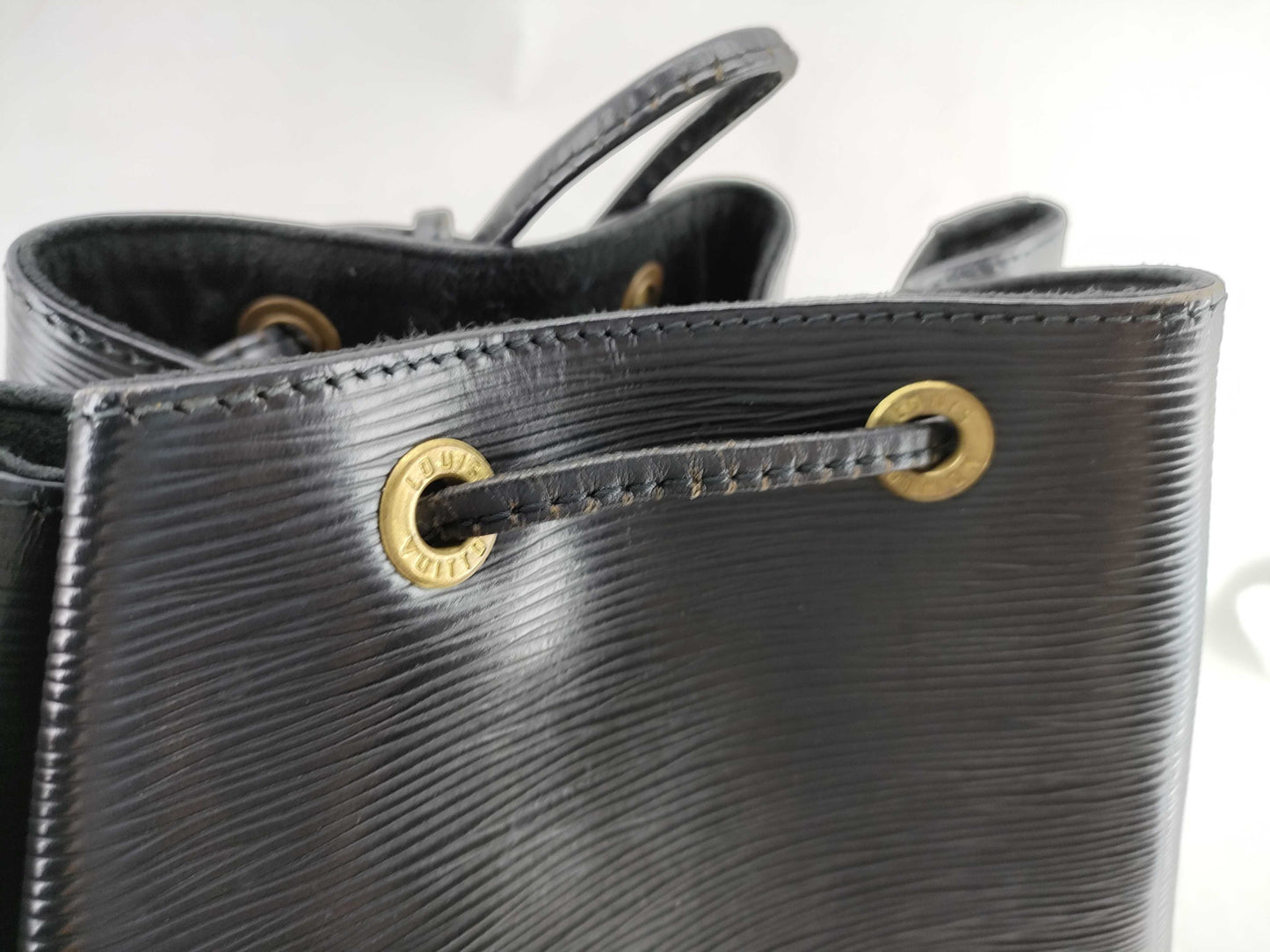 LOUIS VUITTON Epi Petit Noe Black Shoulder Bag