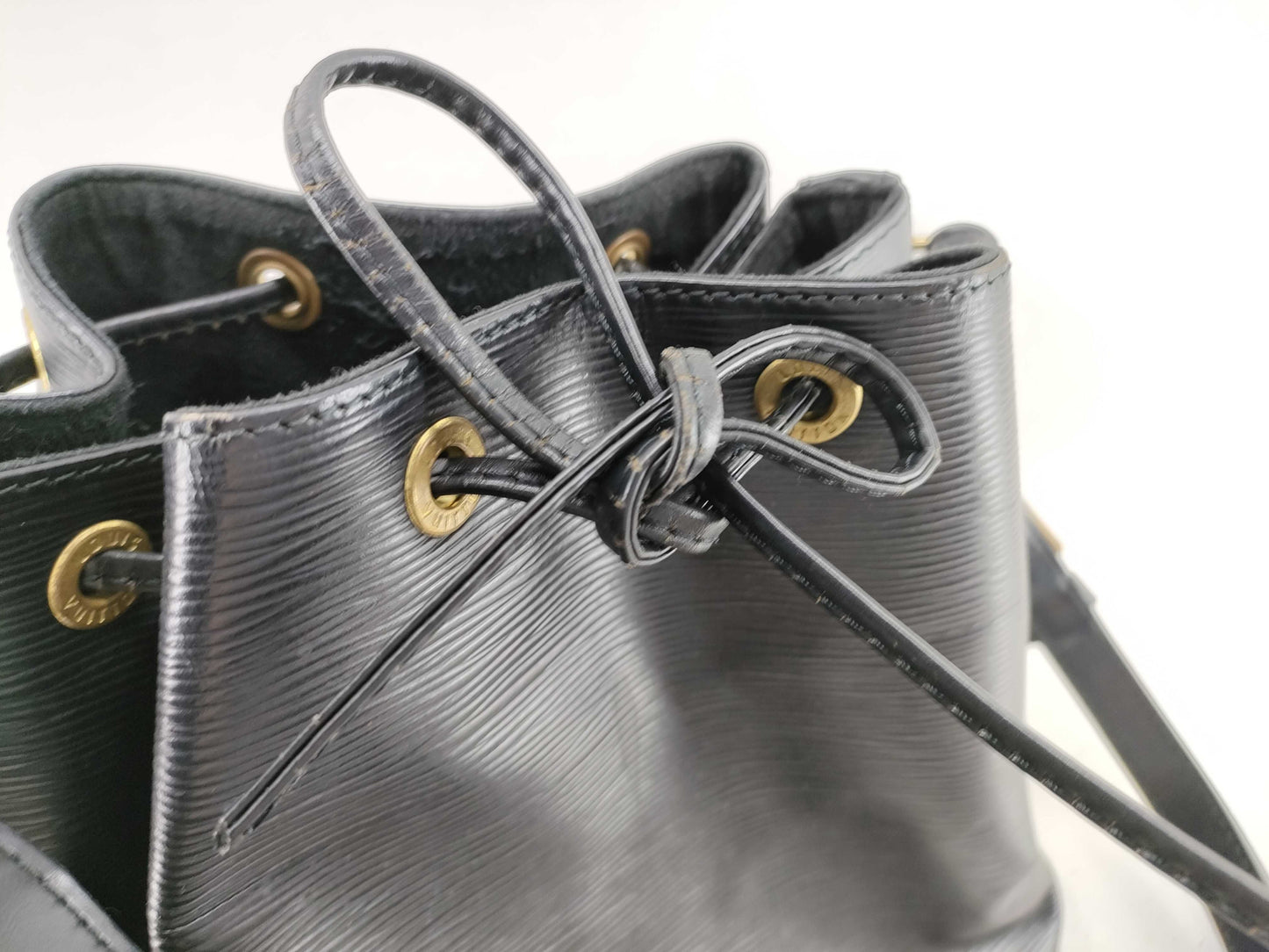 LOUIS VUITTON Epi Petit Noe Black Shoulder Bag