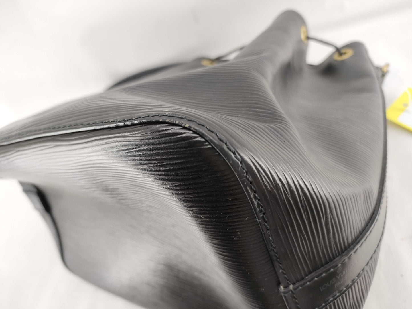 LOUIS VUITTON Epi Petit Noe Black Shoulder Bag