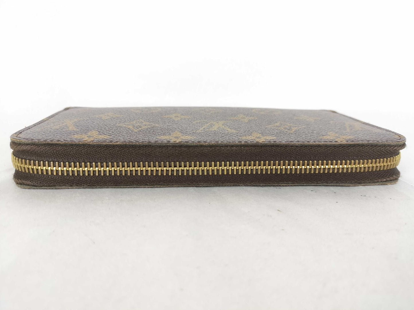 LOUIS VUITTON Monogram Zippy Wallet Monogram Wallet