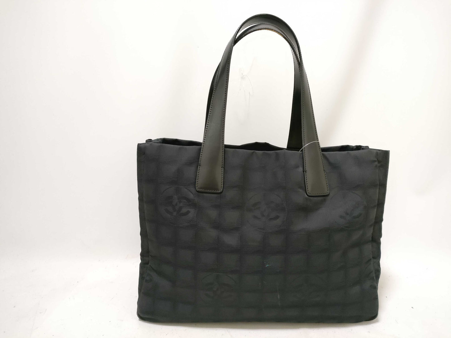 CHANEL Old Travel Line Neutra MM Tote Bag