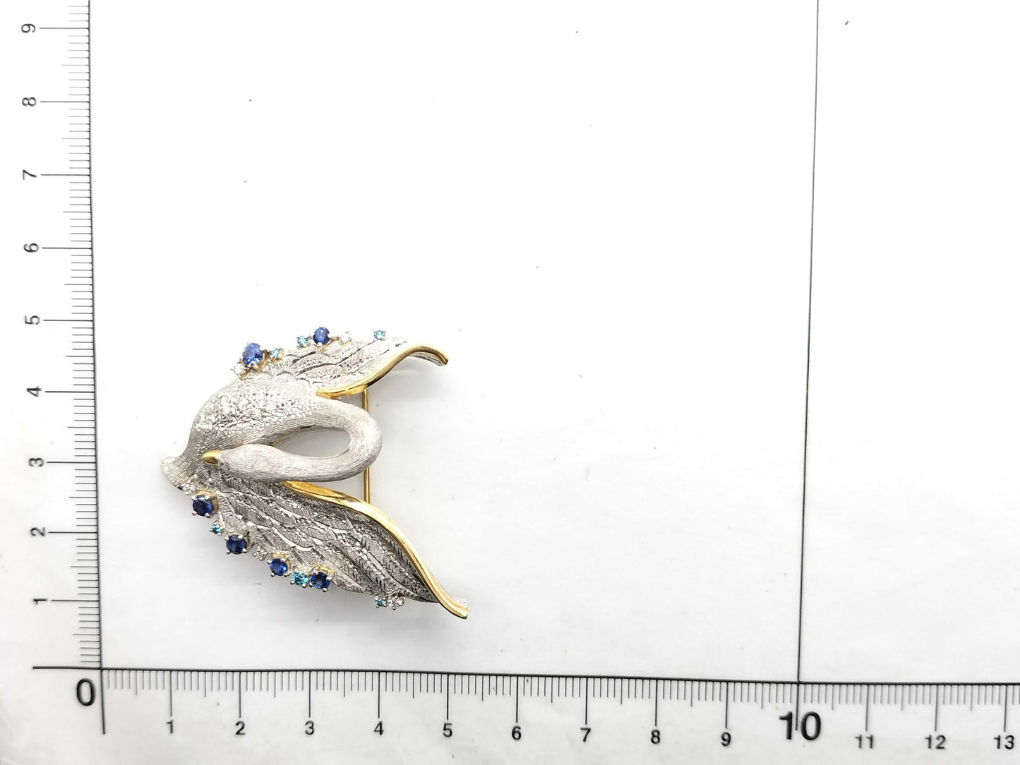 Nobuko Ishikawa, S1.64ct, D0.82ct, PT900/K18, 22.7g, Brooch