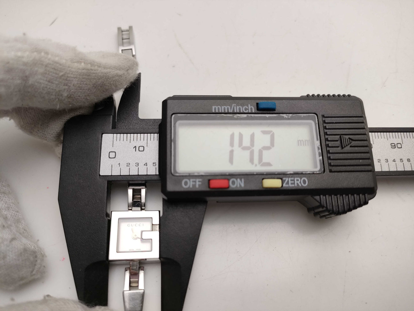 GUCCI G Watch 102 Women's Watch