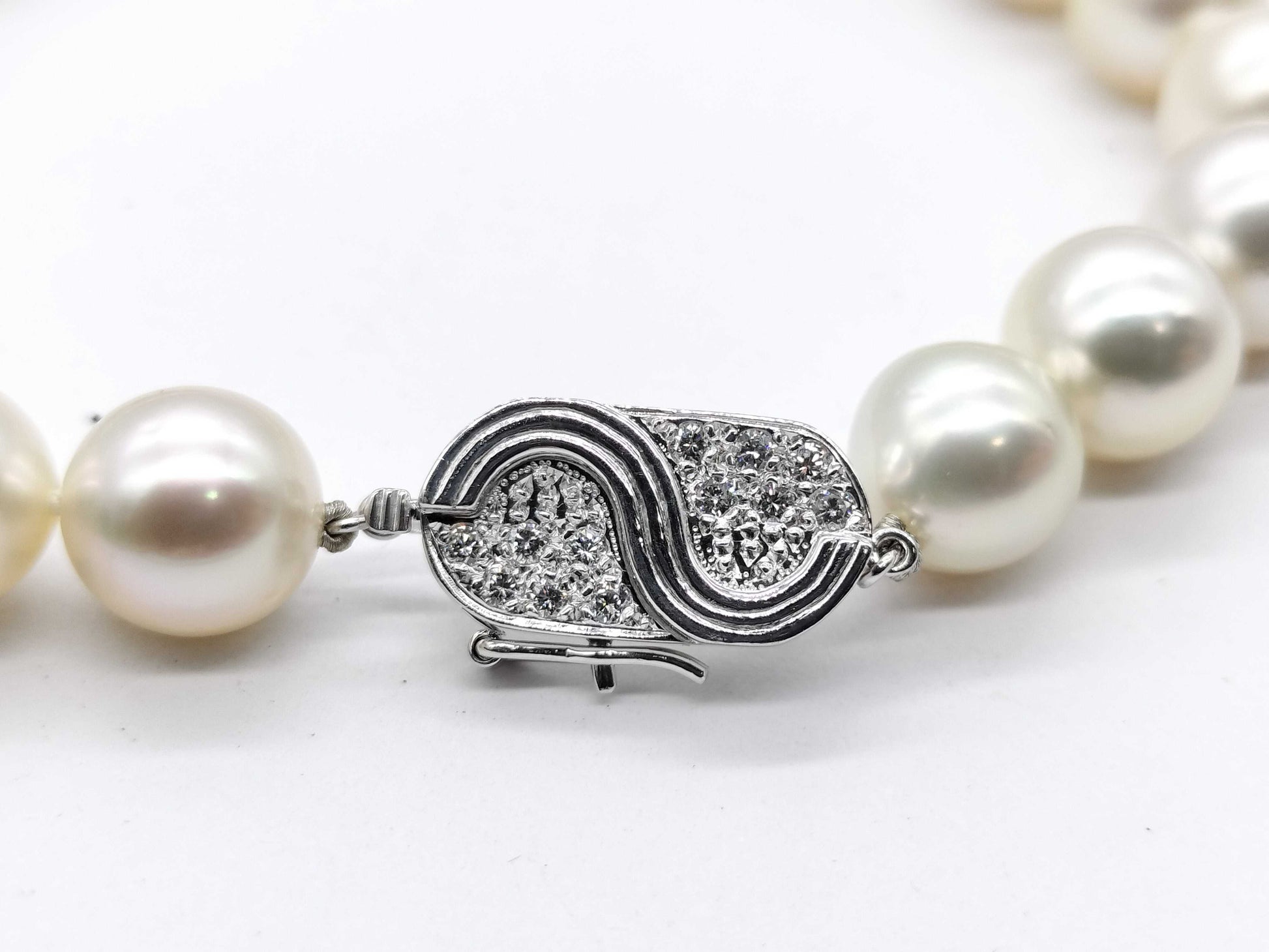 MIKIMOTO M Charm Nanyang Semi Round Pearl Diameter Approx. 10.0mm - 13.6mm Diamond K14 97.3g Necklace