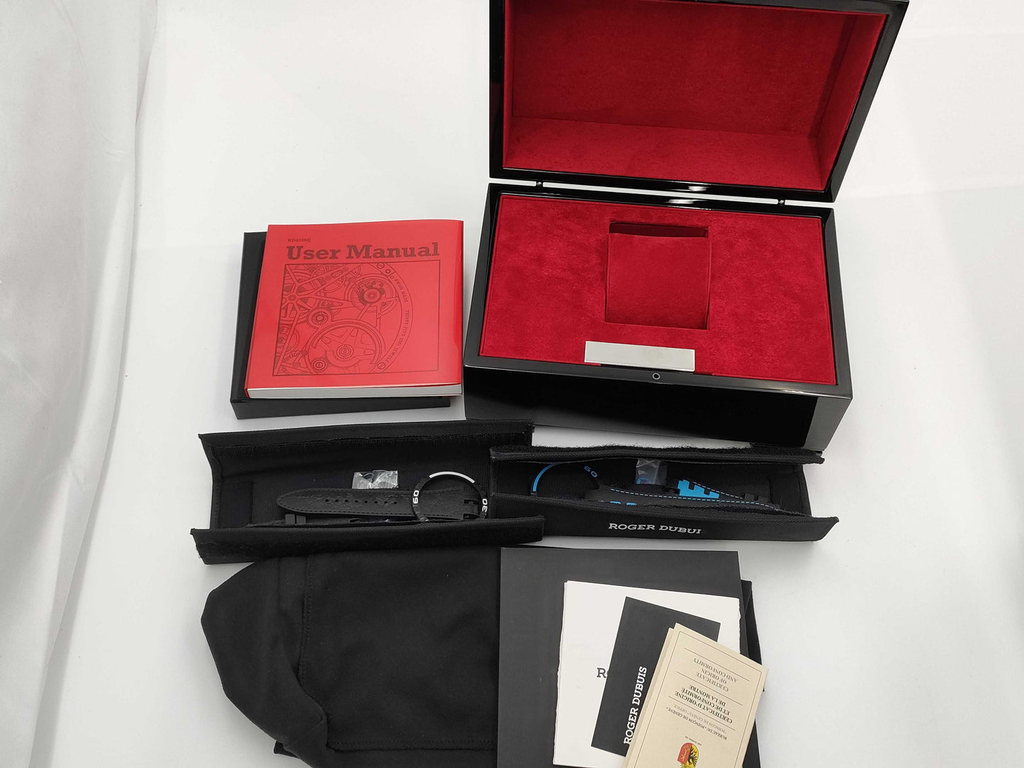 ROGER DUBUIS DBEX0826 M063NK 88460 Men's Watch