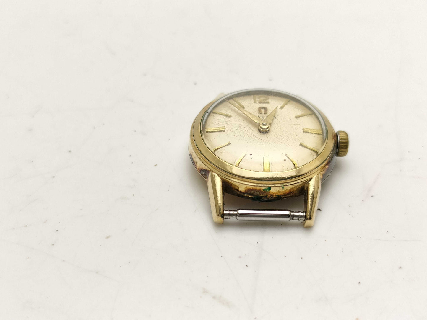 OMEGA Women's Hand-Wound Plastic Crystal Women's Watch