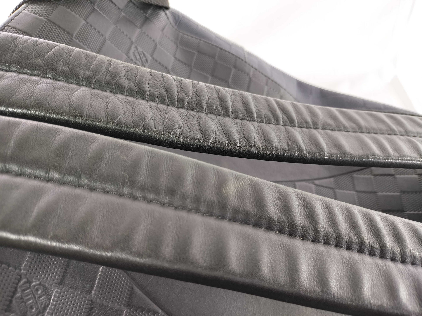 LOUIS VUITTON Damier Infini Avenue Backpack