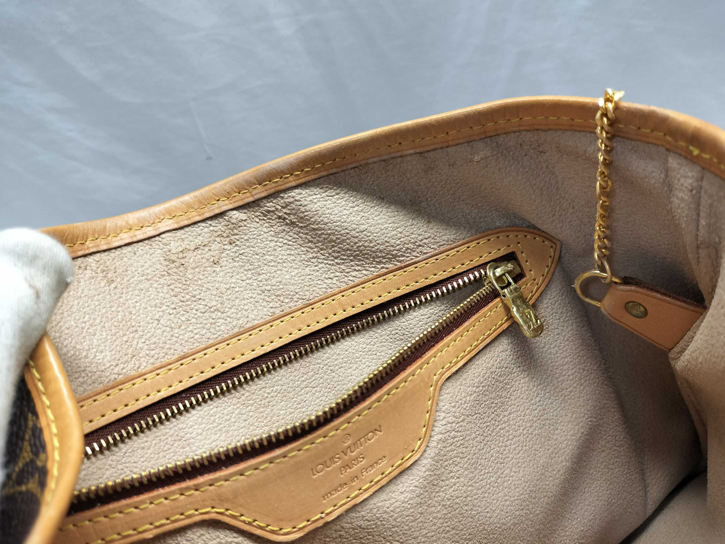 LOUIS VUITTON Monogram Bucket GM Shoulder Bag