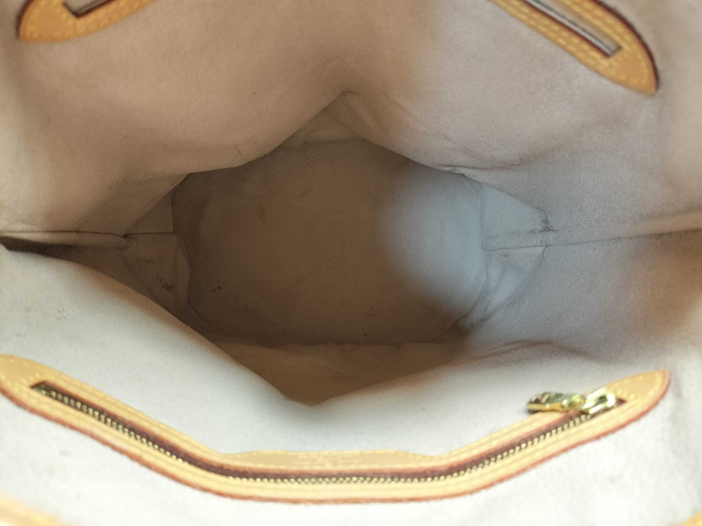 LOUIS VUITTON Monogram Bucket GM Shoulder Bag