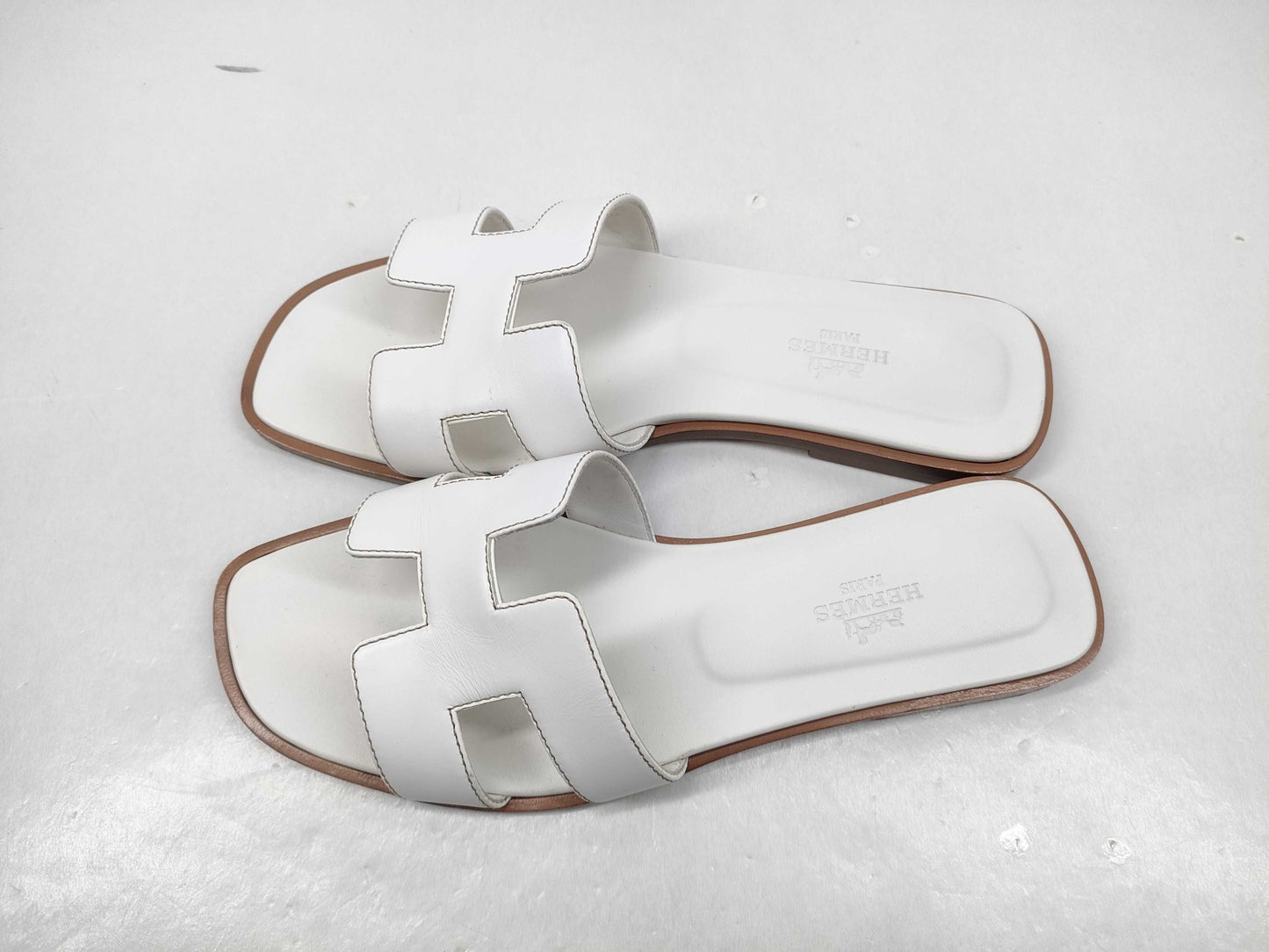 HERMES Chypre White Sandals