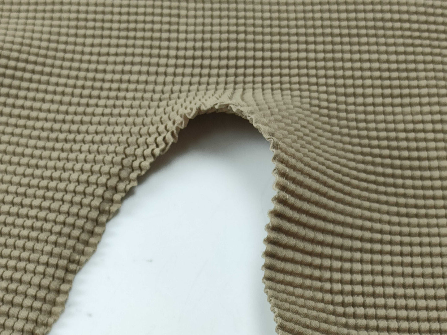 ISSEY MIYAKE ME Tops Brown Solid Tops