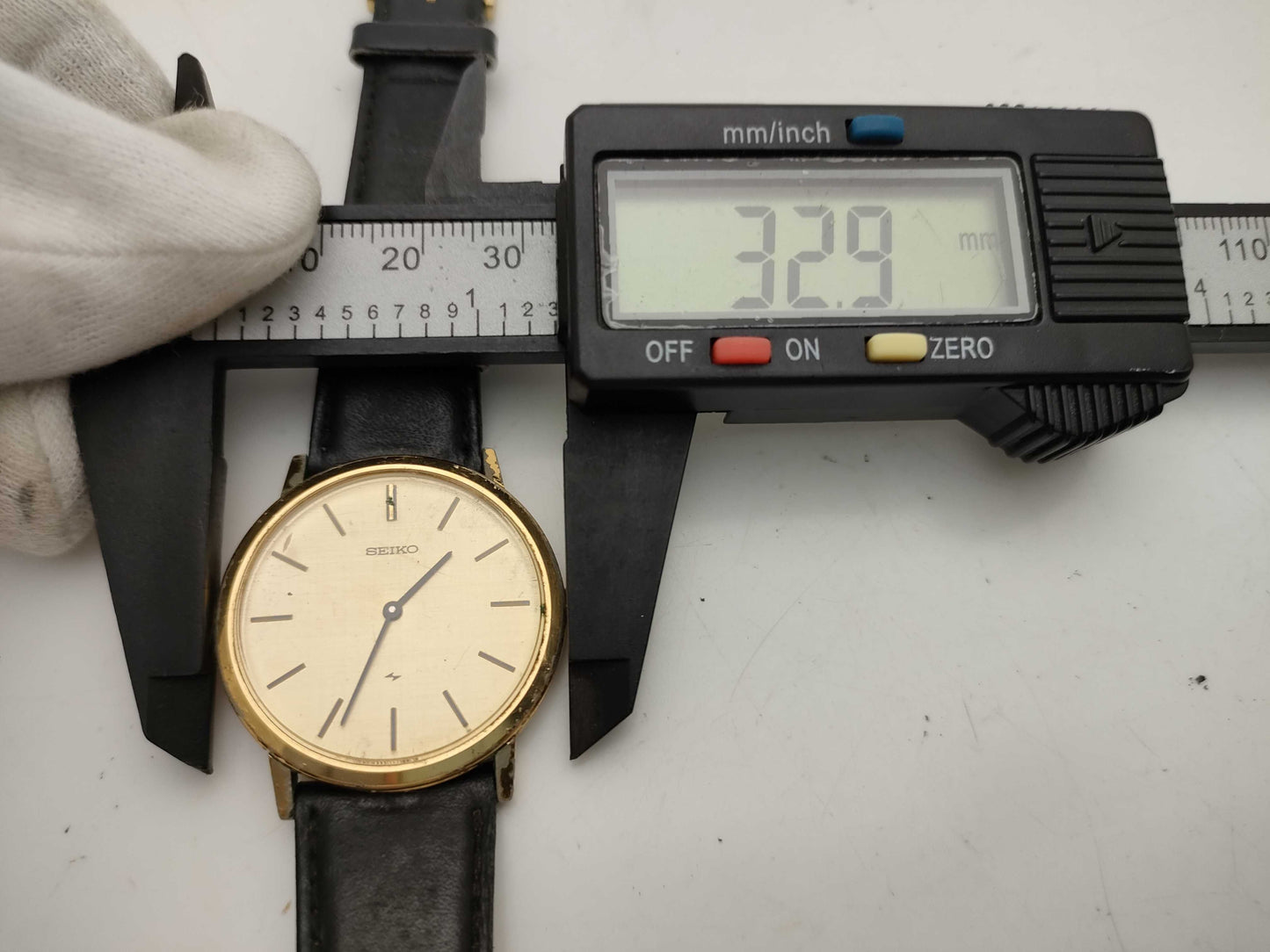 SEIKO 2220 0180/Gold Dial Women's Watch