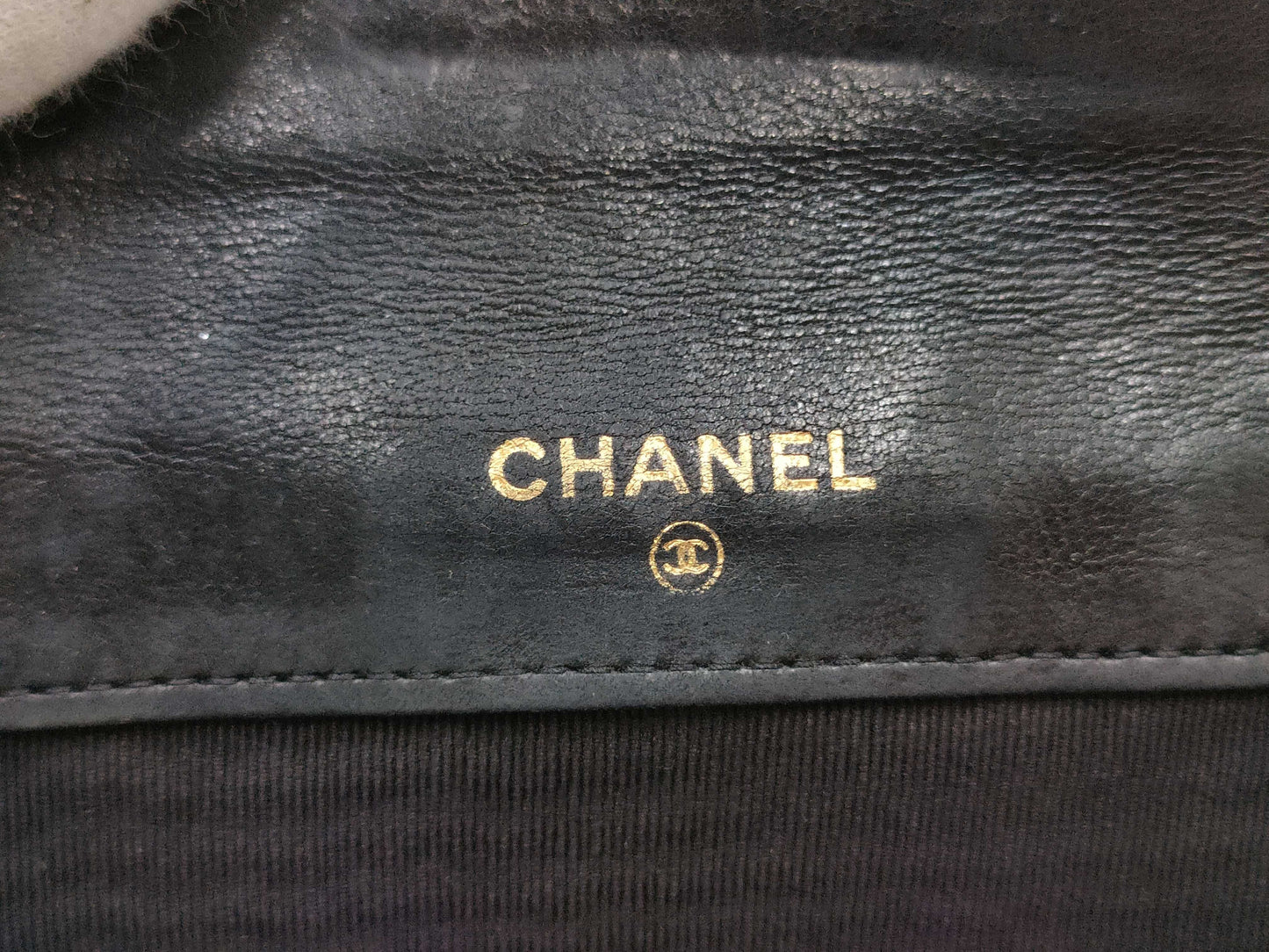 CHANEL Caviar Skin Coco Hardware Compact Wallet