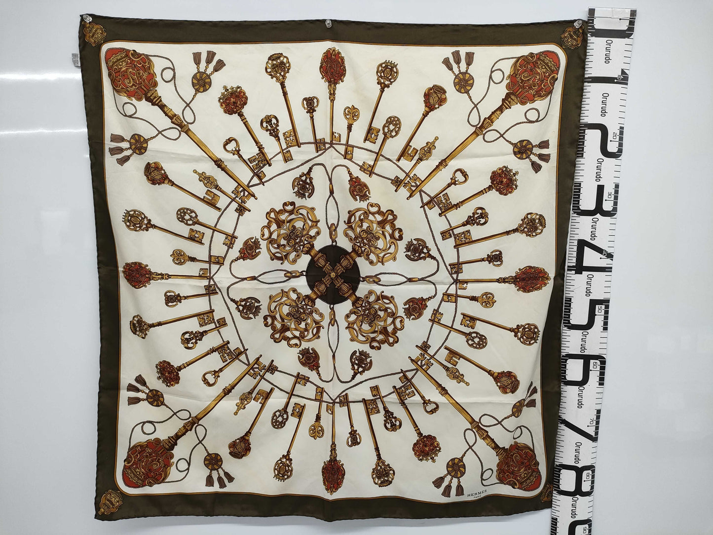 HERMES Carré Key Scarf