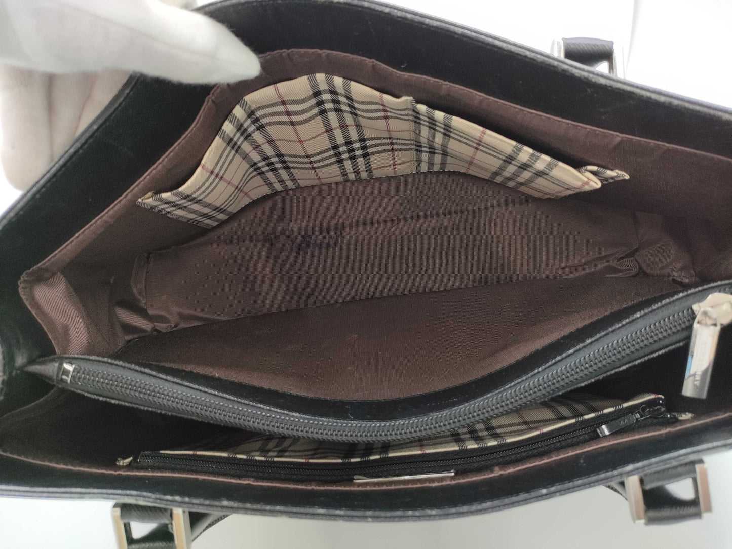 BURBERRY Leather Handbag