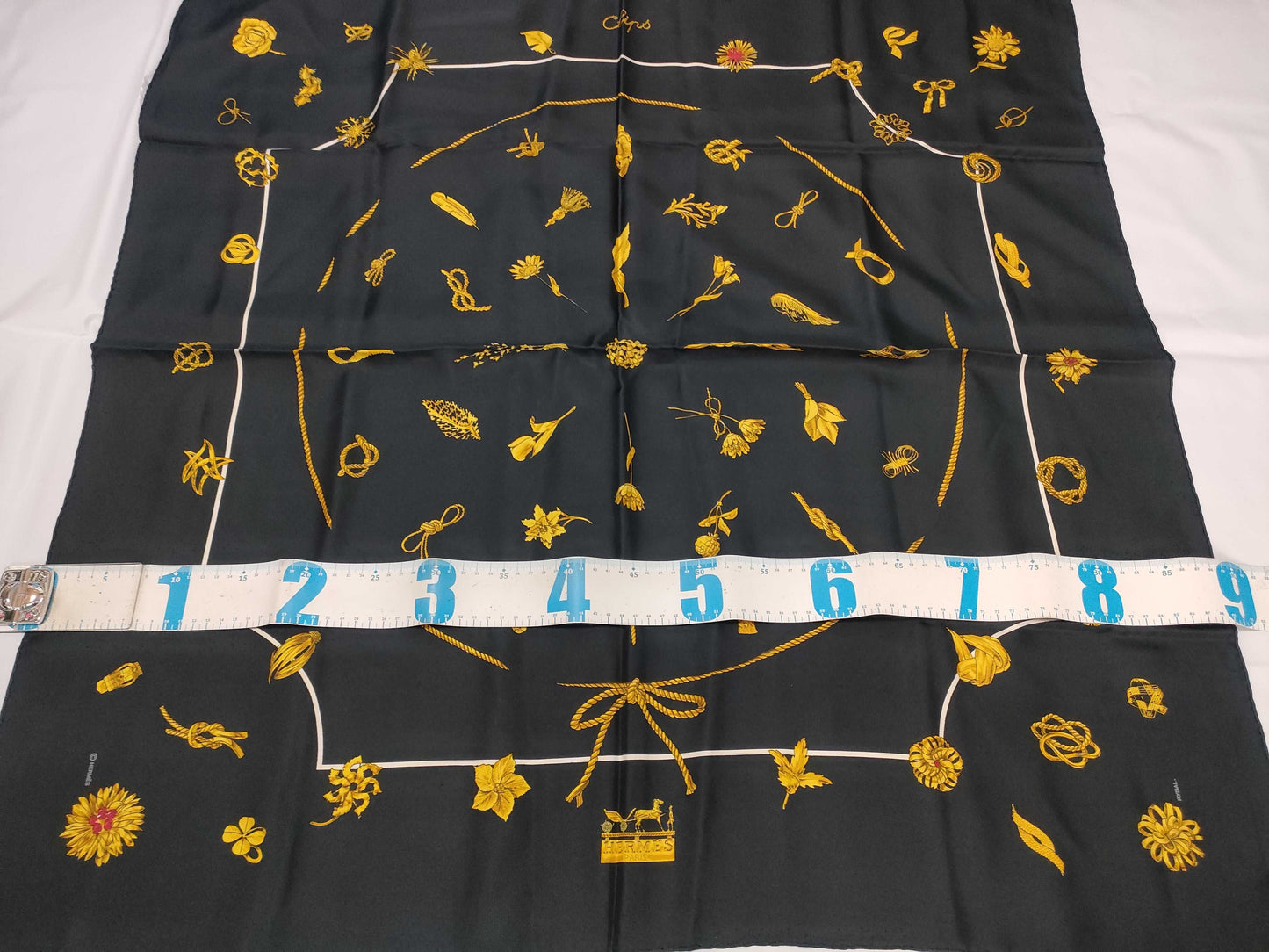 HERMES Carre Clips Scarf