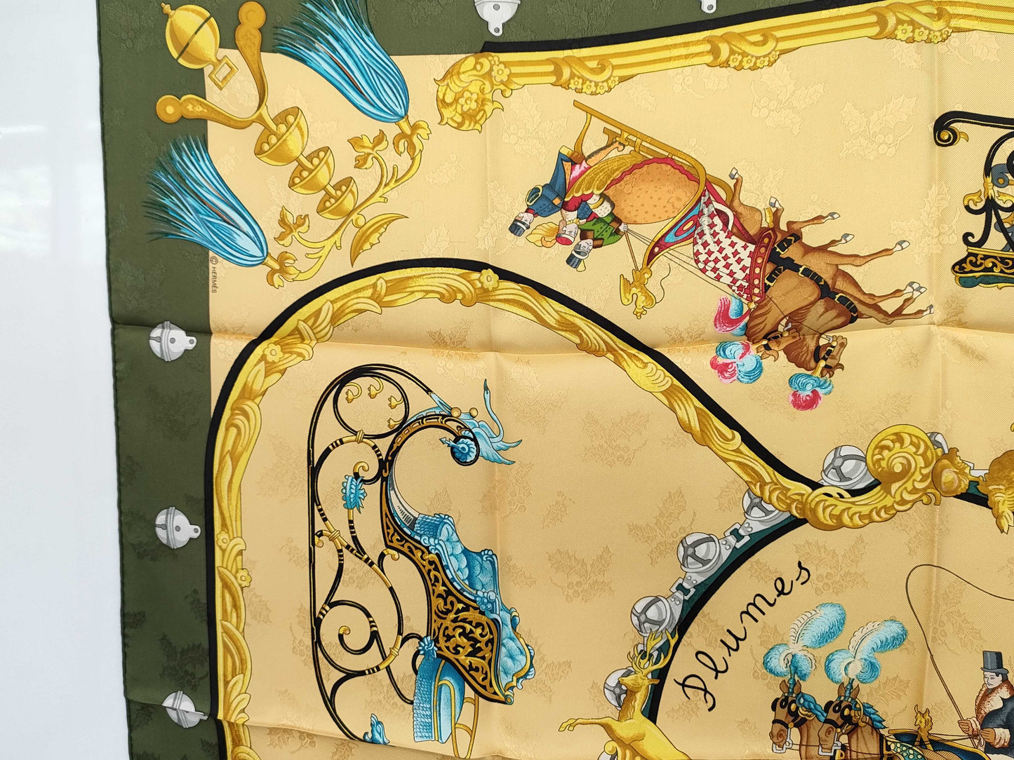 HERMES Carré 90 Plumes and Grelots Feather and Bell Scarf