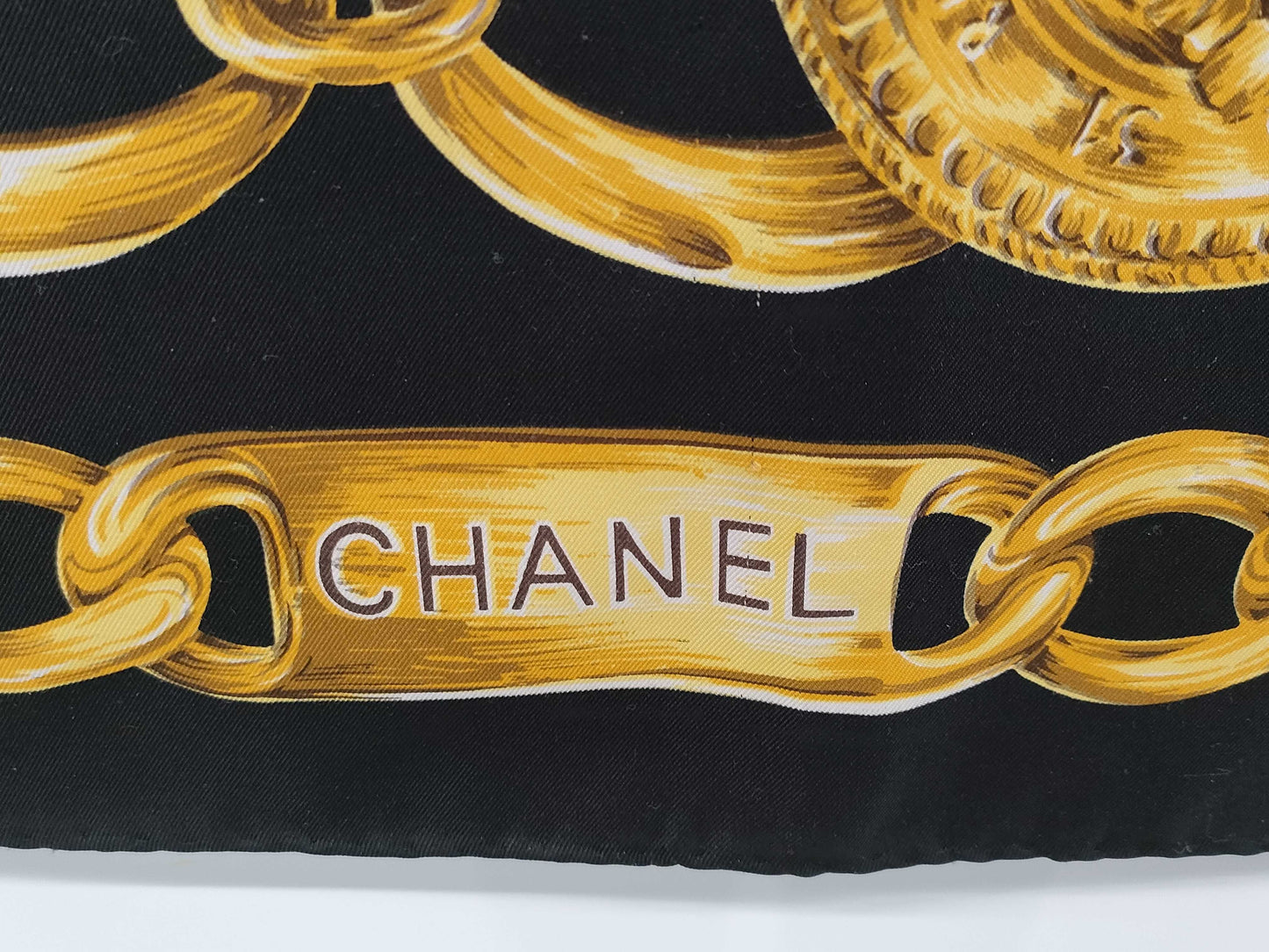 CHANEL 31 RUE CAMBON black scarf