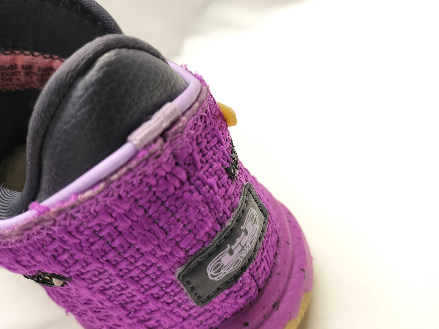 NIKE NIKE/LEBRON XX SE GS FD0207-500 Sneakers