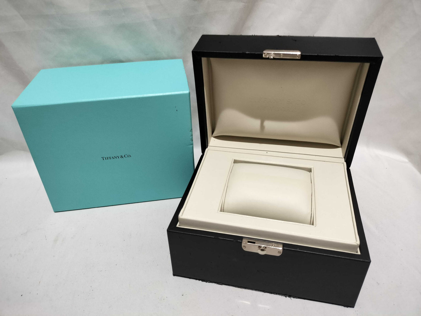 Tiffany & Co. Tiffany/Cartier/Omega etc. with accessories, including empty boxes *4 Other accessories