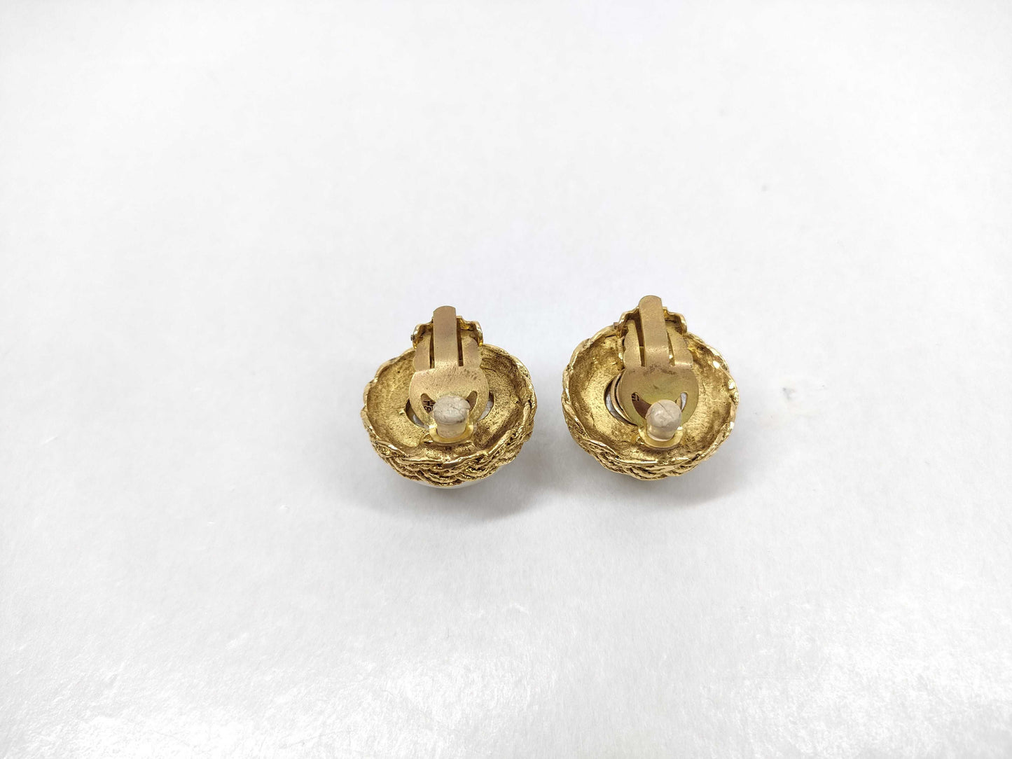 CHANEL pearl earrings