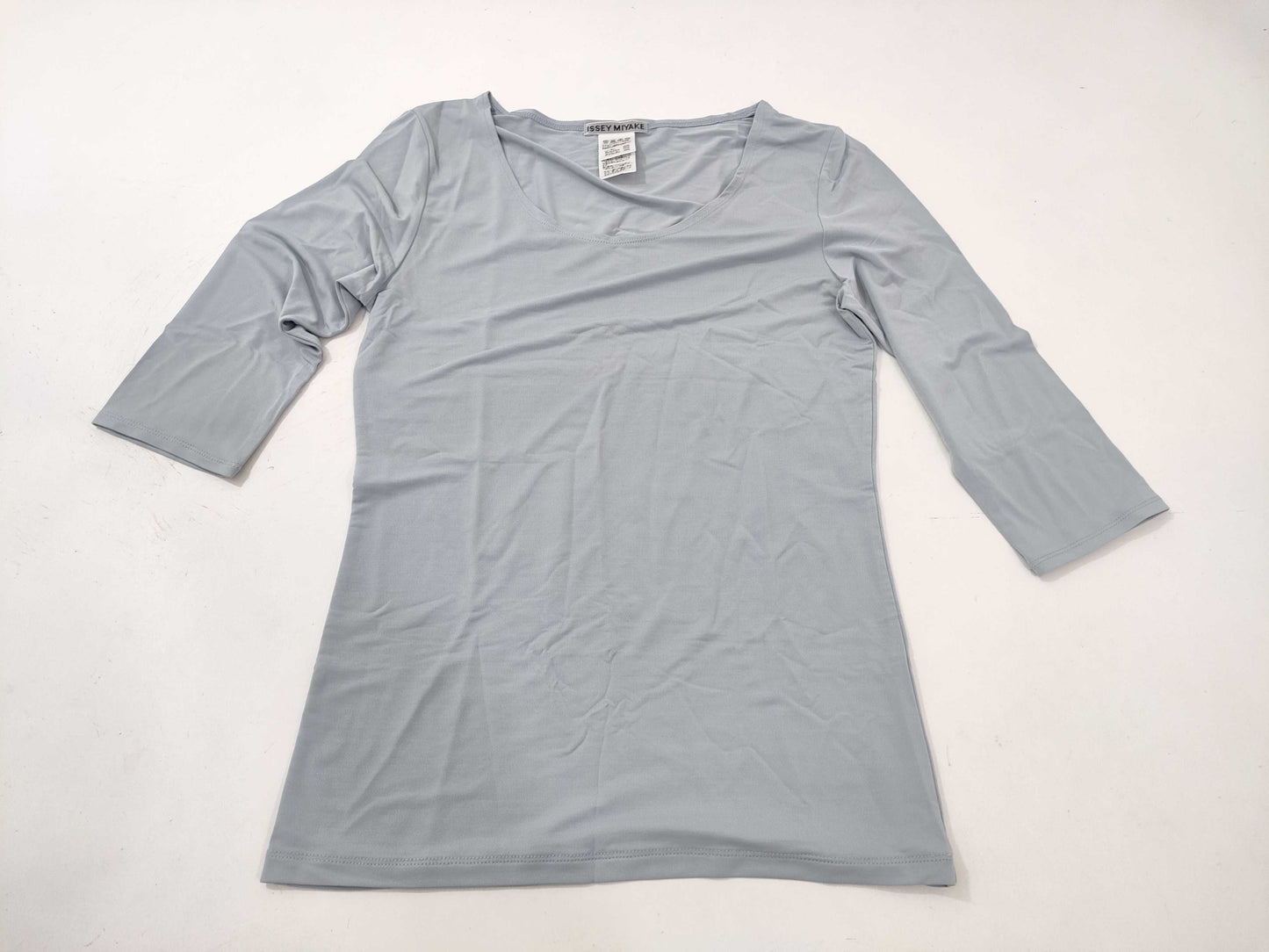 ISSEY MIYAKE / Tops Tops