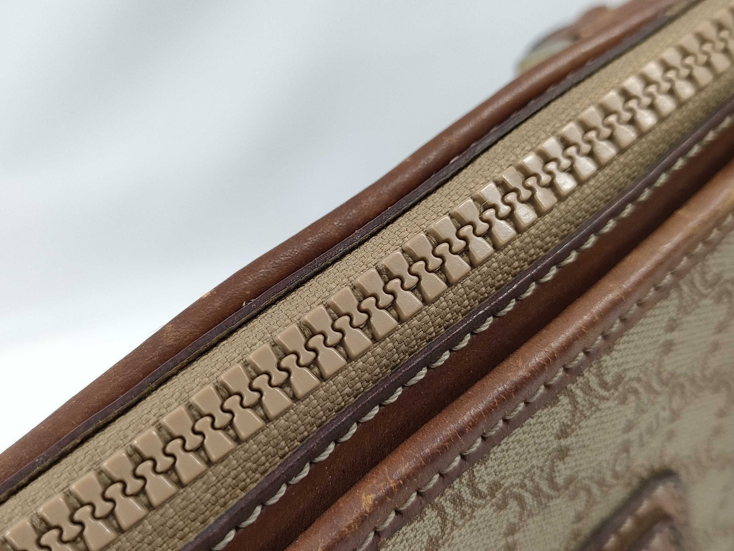 CELINE Handbag