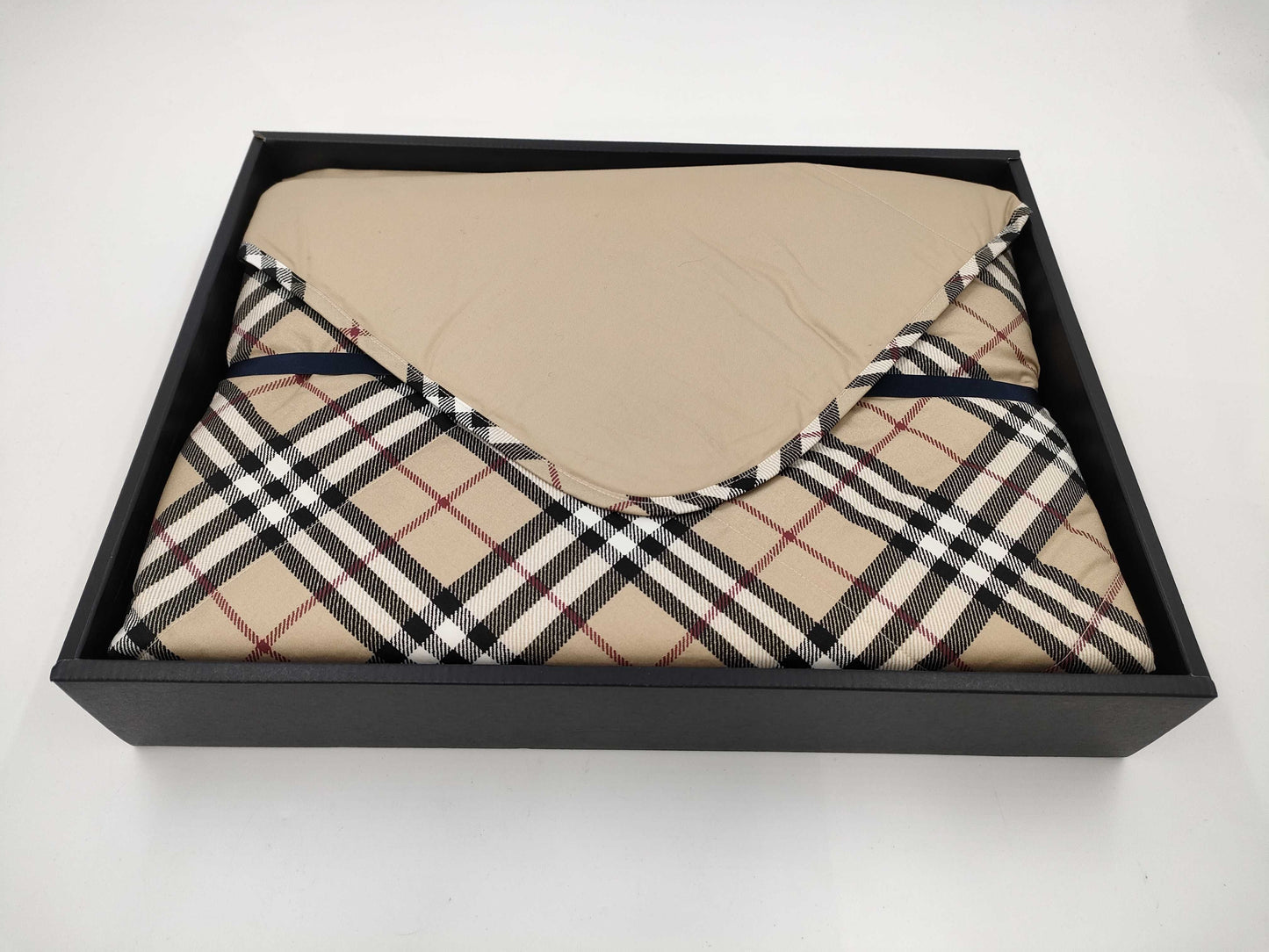 BURBERRY Nova Check Scarf/Shelf Pad