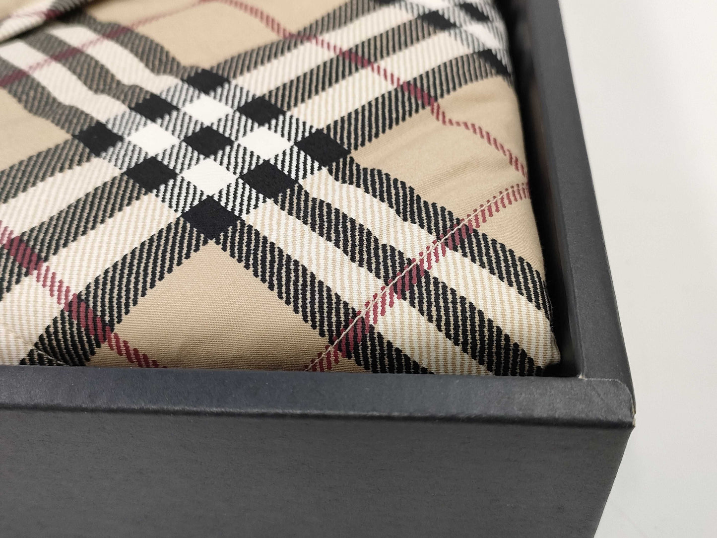 BURBERRY Nova Check Scarf/Shelf Pad