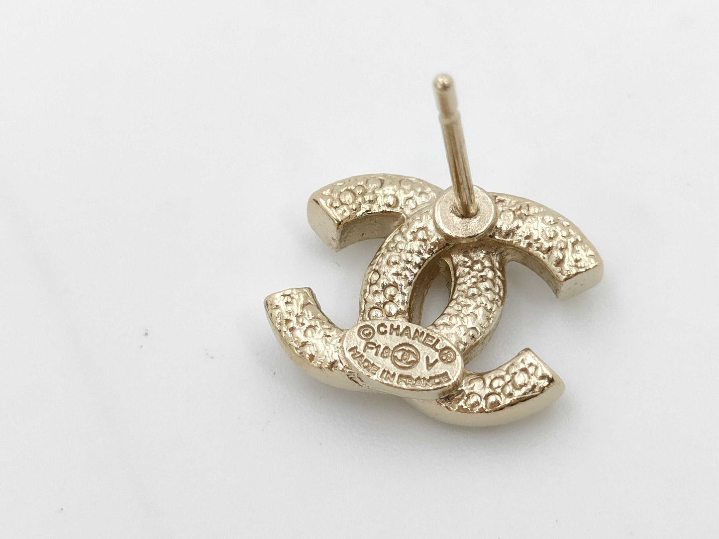 CHANEL F18V Coco Mark Earrings