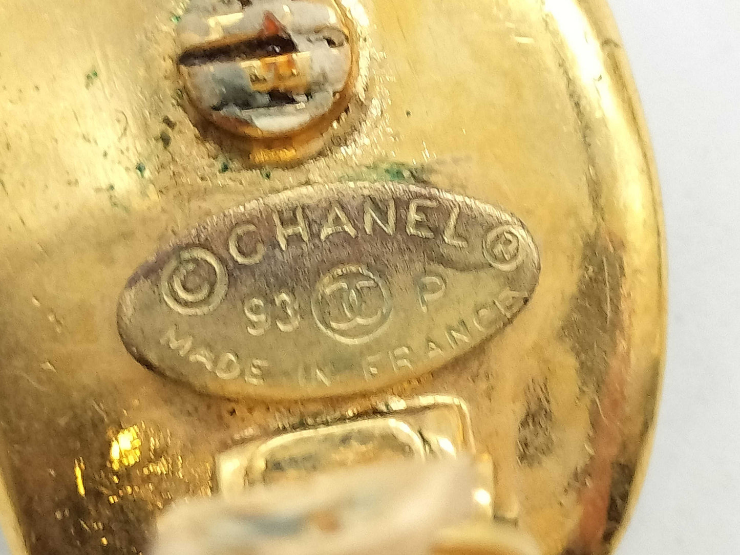 CHANEL 93P Brooch/Earrings Partially damaged Brooch