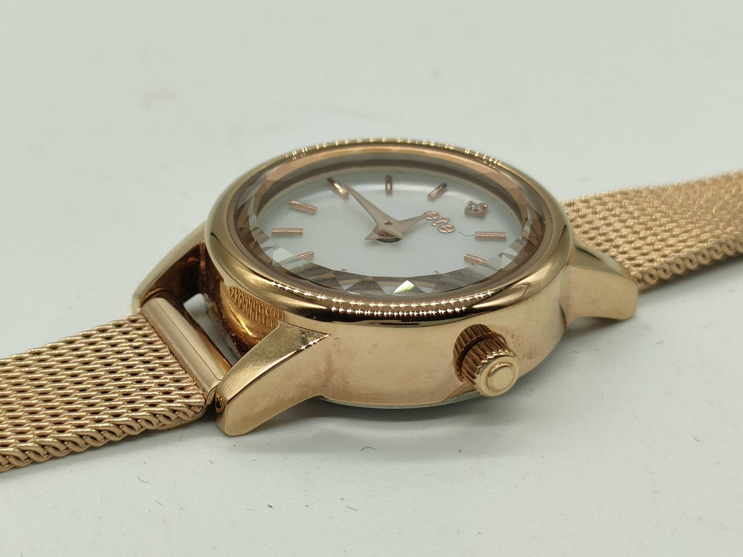 ete/Solar Watch/Analog/White/Gold/89039600 Women's Watch