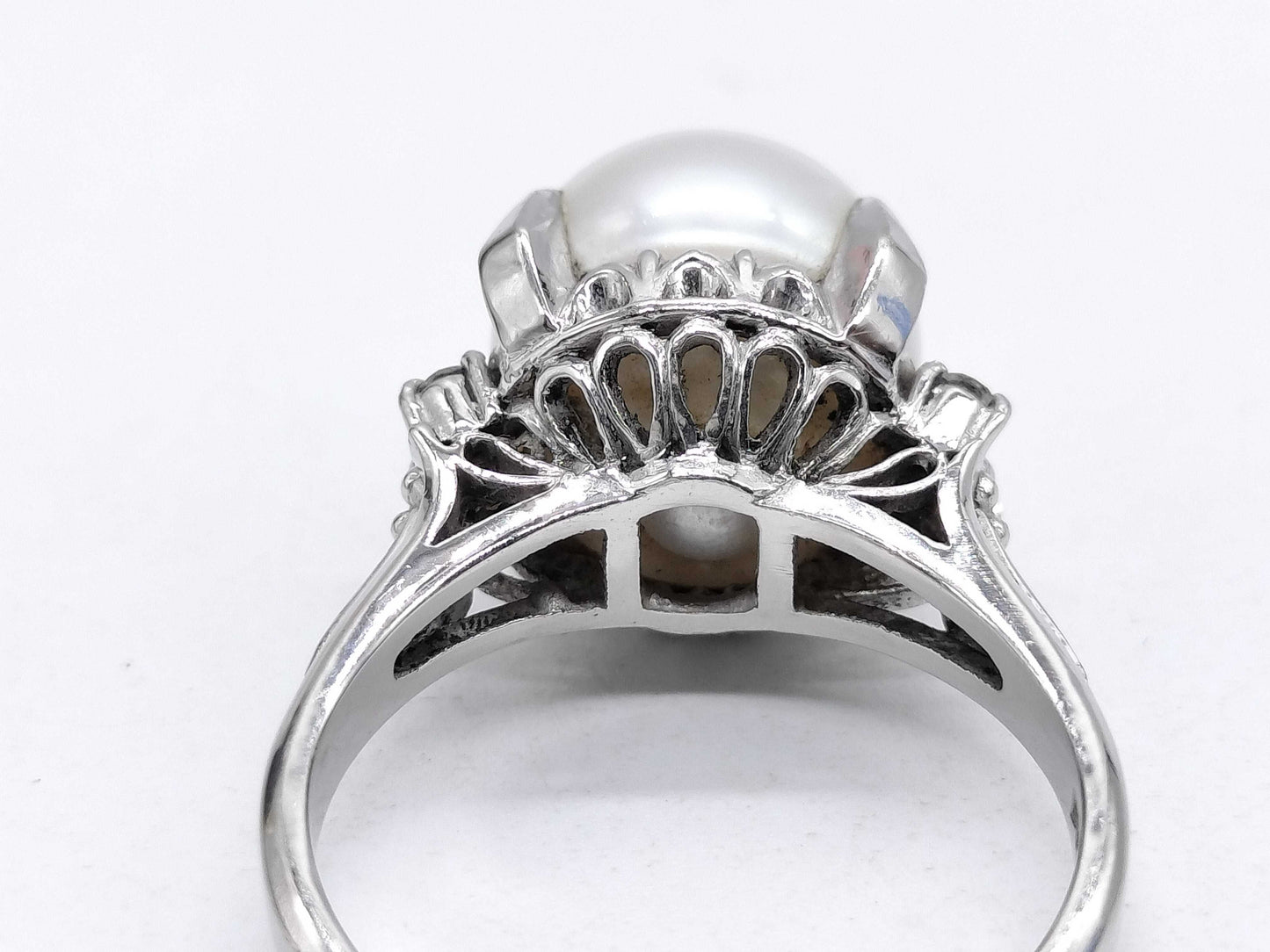 Pearl, diameter approximately 11.2mm, diamond, Pt900, 8.3g, ring
