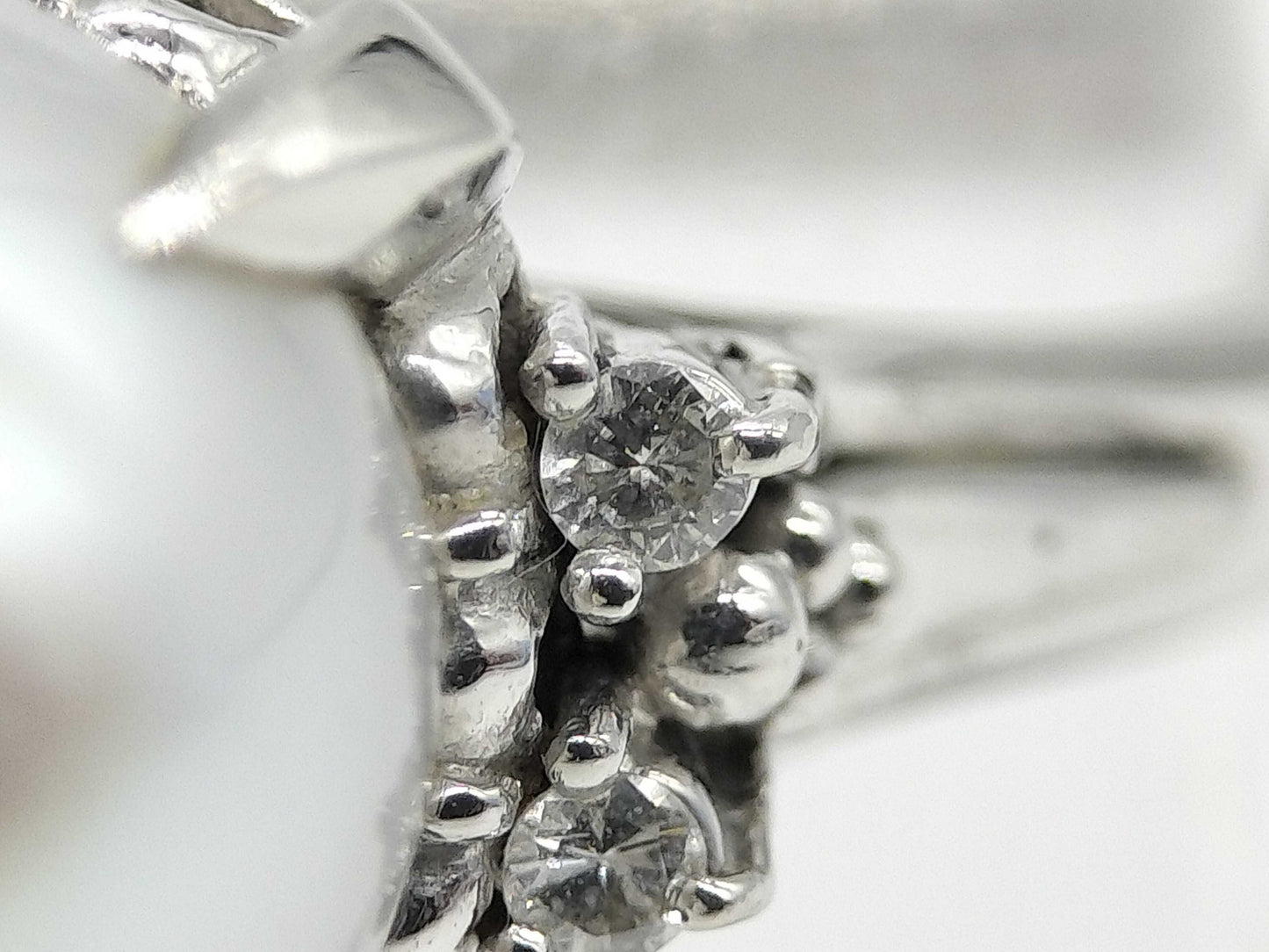 Pearl, diameter approximately 11.2mm, diamond, Pt900, 8.3g, ring