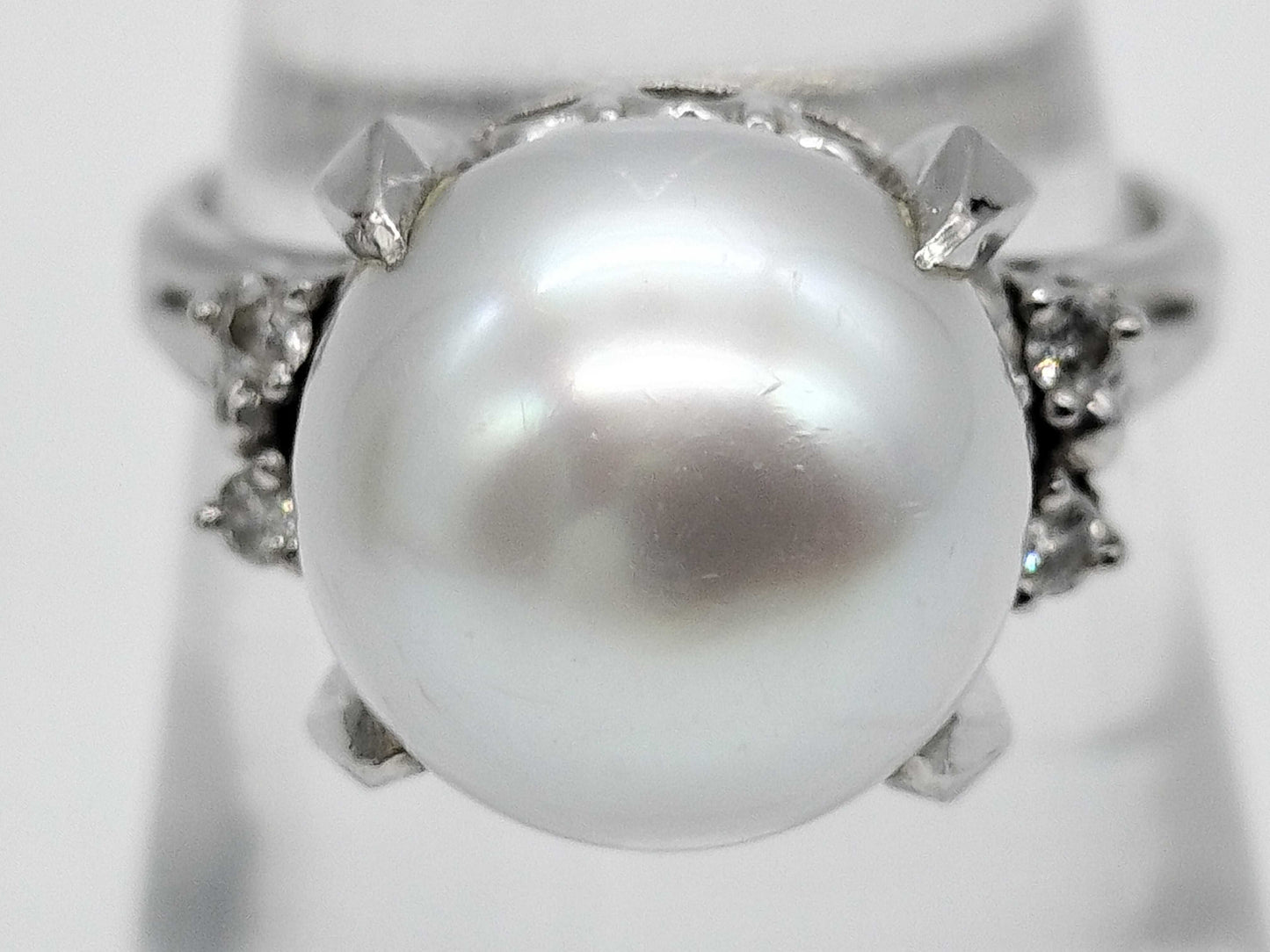 Pearl, diameter approximately 11.2mm, diamond, Pt900, 8.3g, ring