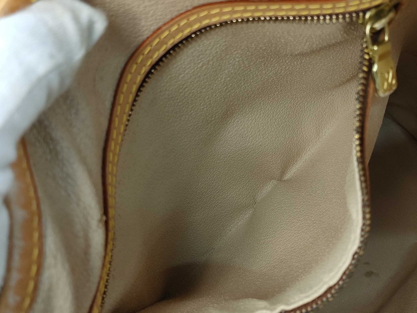 LOUIS VUITTON Monogram Bucket GM Tote Bag with Pouch